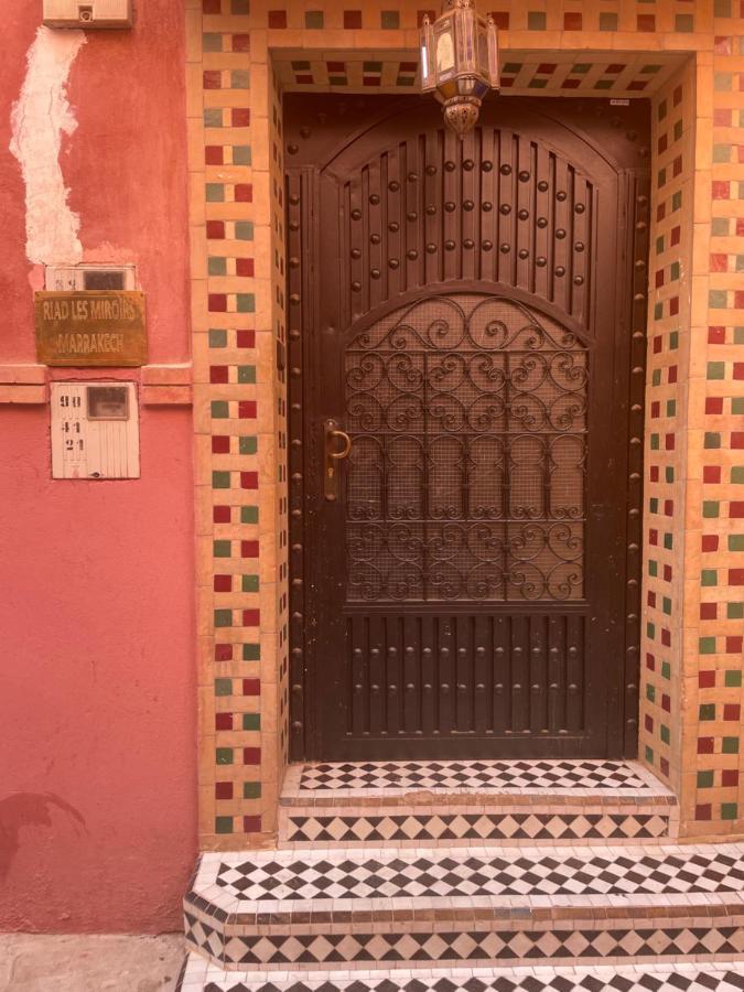 Riad Les Miroirs Marrakesh Exterior photo